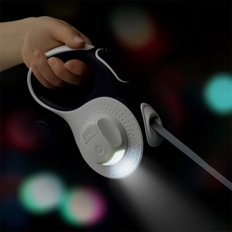 5M / 8M Retractable Dog Leash with Poop Bag Dispenser – Strong, Comfortable & Easy Control